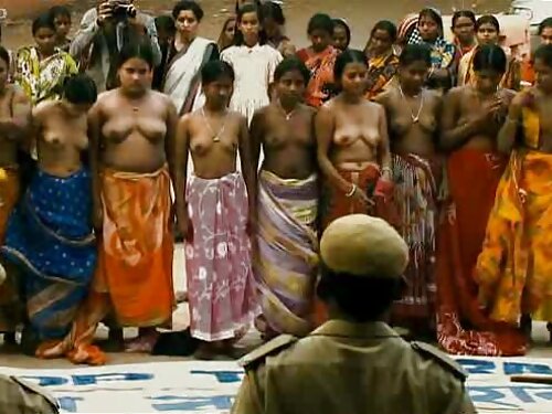 MILF களின் கூட்டம் ஜ ...